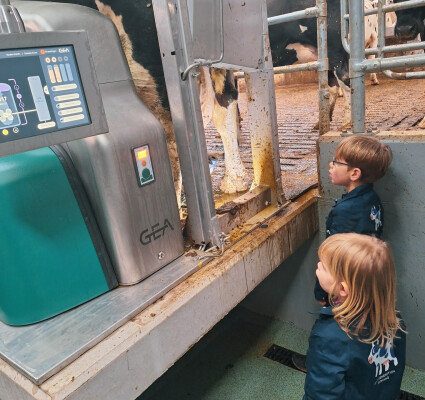 GEA dairyrobot - van gaal - farmonie-2